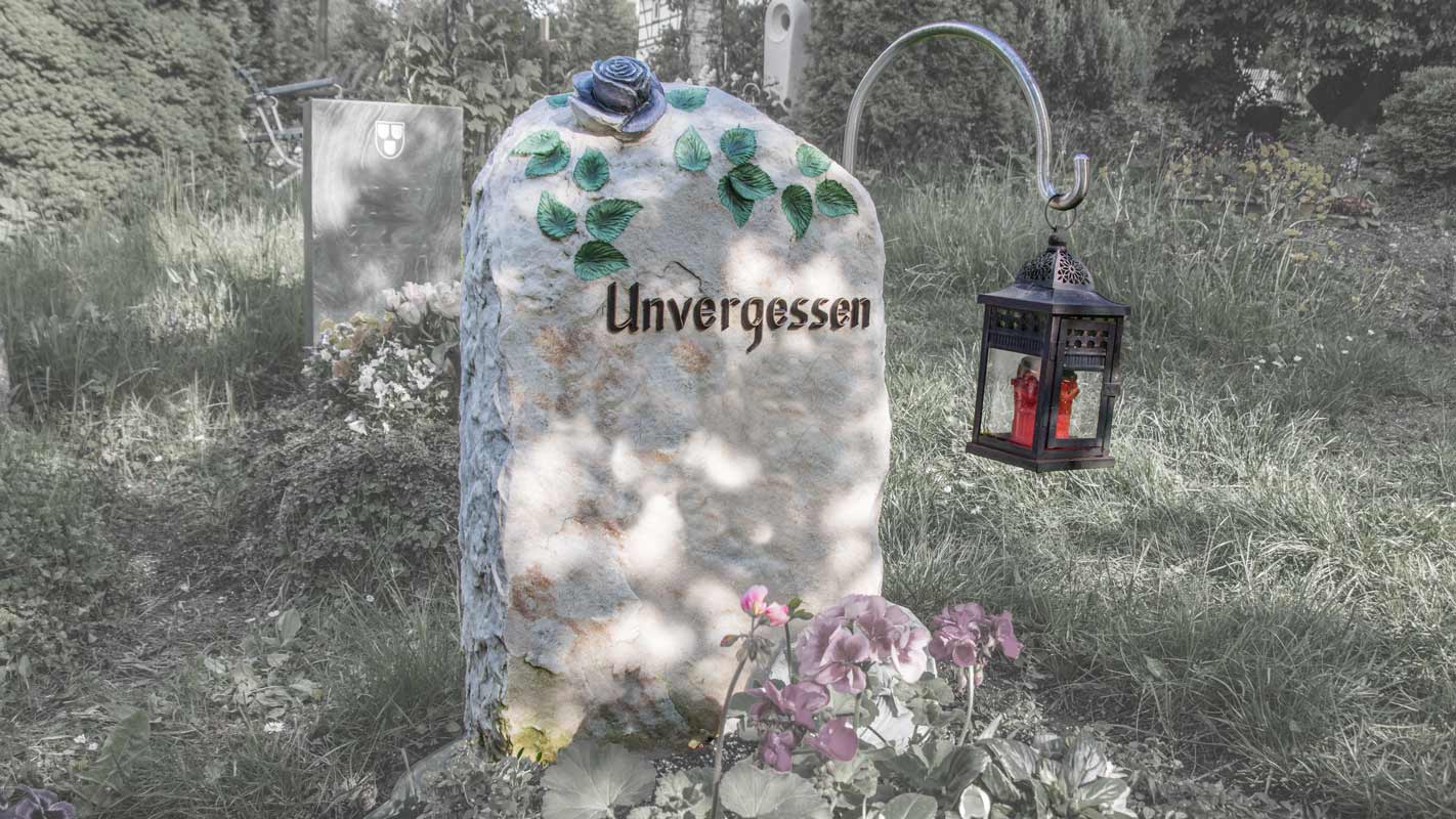Felsgrabstein