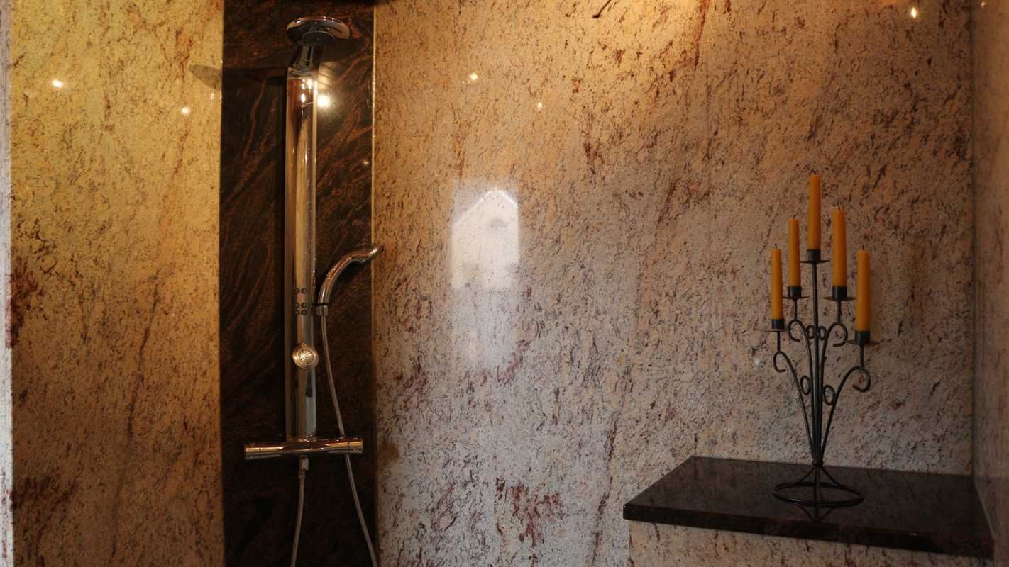Dusche aus Granit