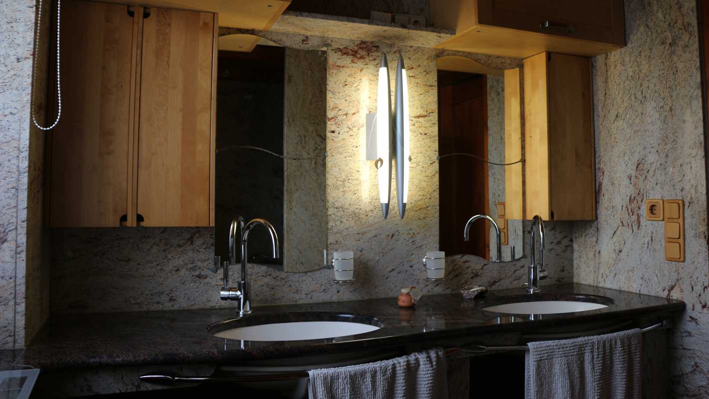 Waschtisch aus Naturstein