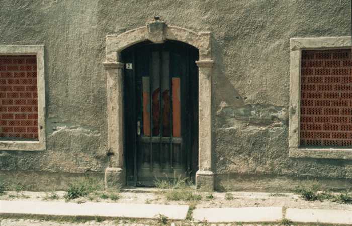 Altes Granittürgewände