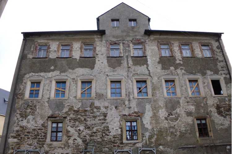 Restaurierte Fenstergewände