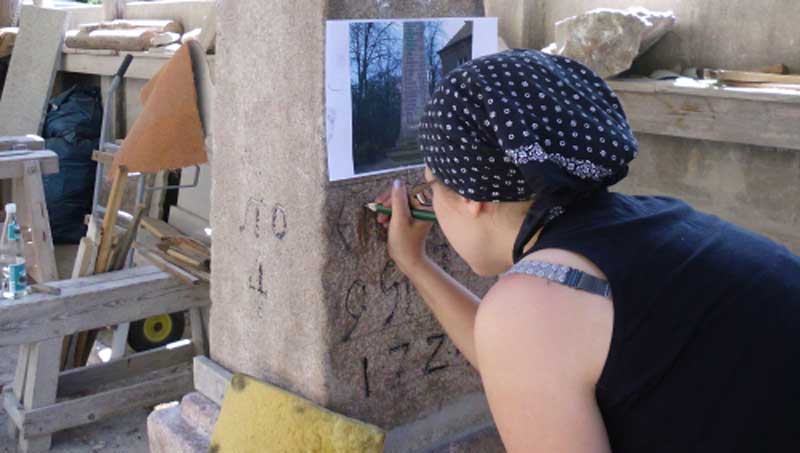 Restaurierung von Beschriftungen